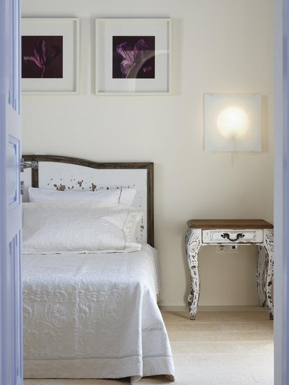 Gt Luxury Suites Ornos  Room photo